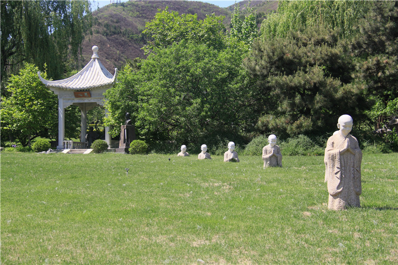 天寿陵园