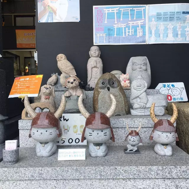 作为日本彦根市吉祥物的小墓碑