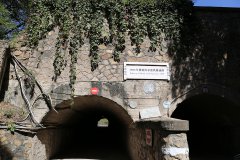 陵园入口隧道